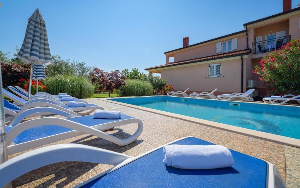 Villa Franka Bašanija Exteriör bild