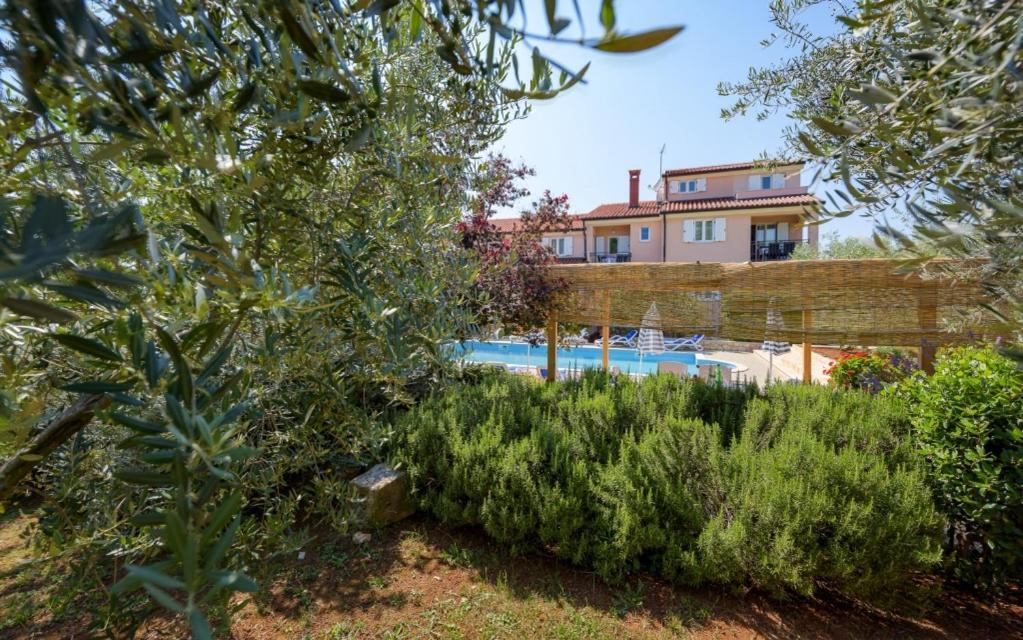 Villa Franka Bašanija Exteriör bild