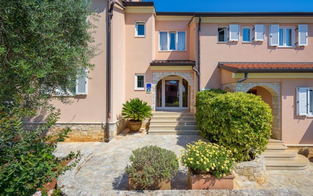 Villa Franka Bašanija Exteriör bild