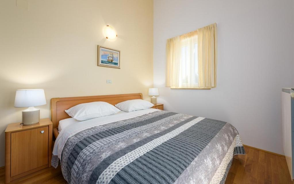 Villa Franka Bašanija Exteriör bild