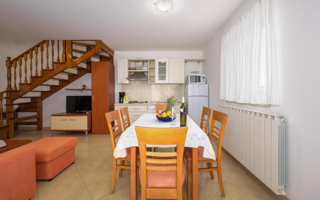 Villa Franka Bašanija Exteriör bild