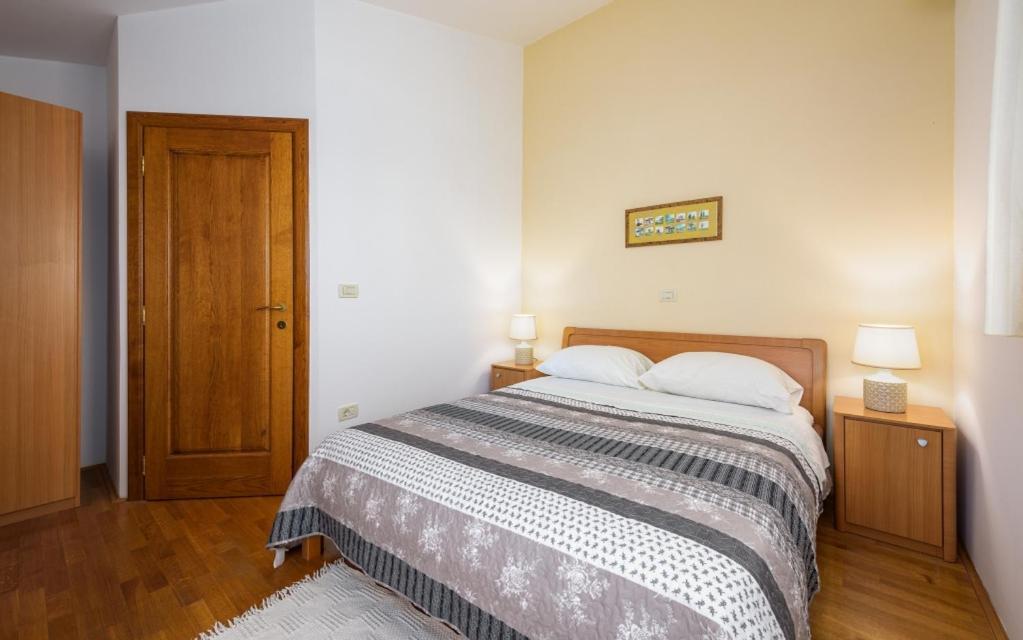 Villa Franka Bašanija Exteriör bild